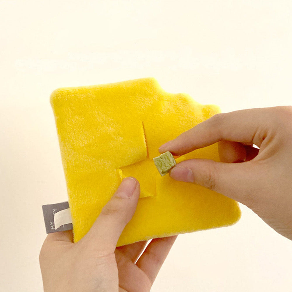 đź§€ Plush Squeaky Cheese Nosework Toy