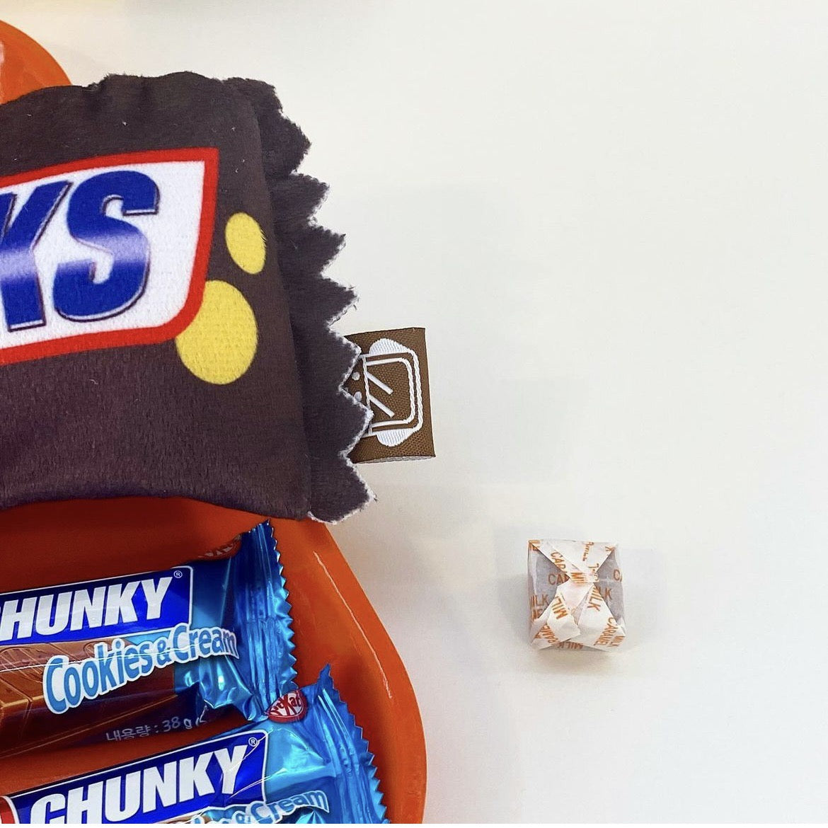 🍫 Snickers Bar Nosework Plush Toy