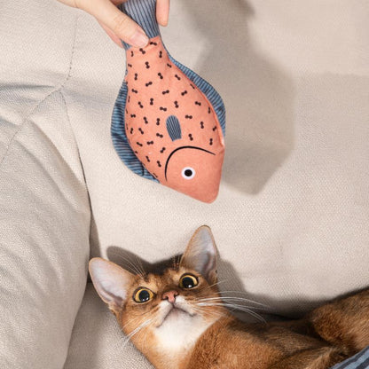 Catnip Fish Shaped Toy [Pink Double-winged Bream]