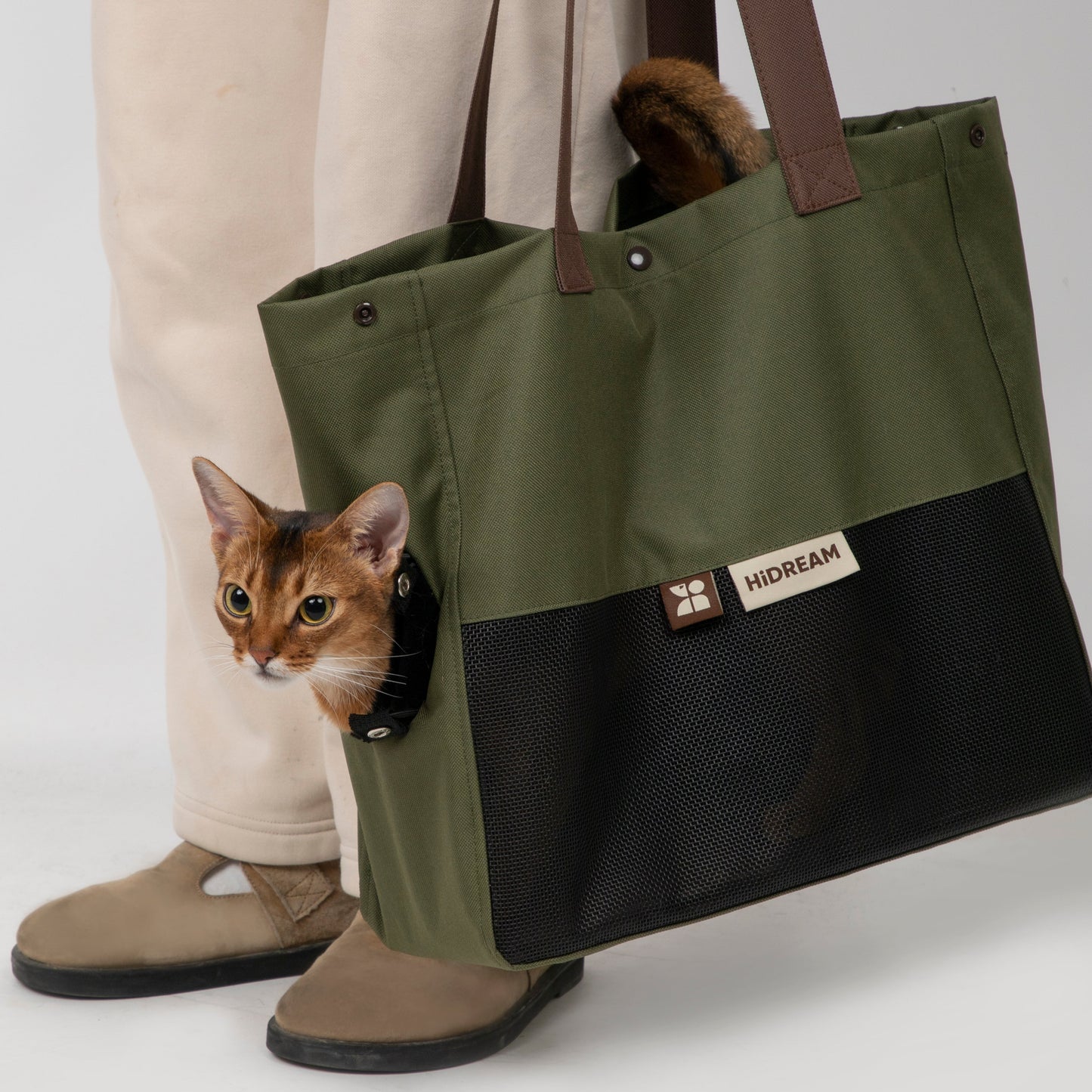 Two-Tone Shoulder Pet Carrier Bag [Matcha Cookie - Pre-Order]