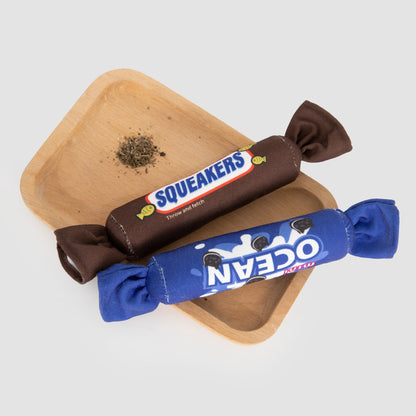 Candy Catnip Toy [Snickers]