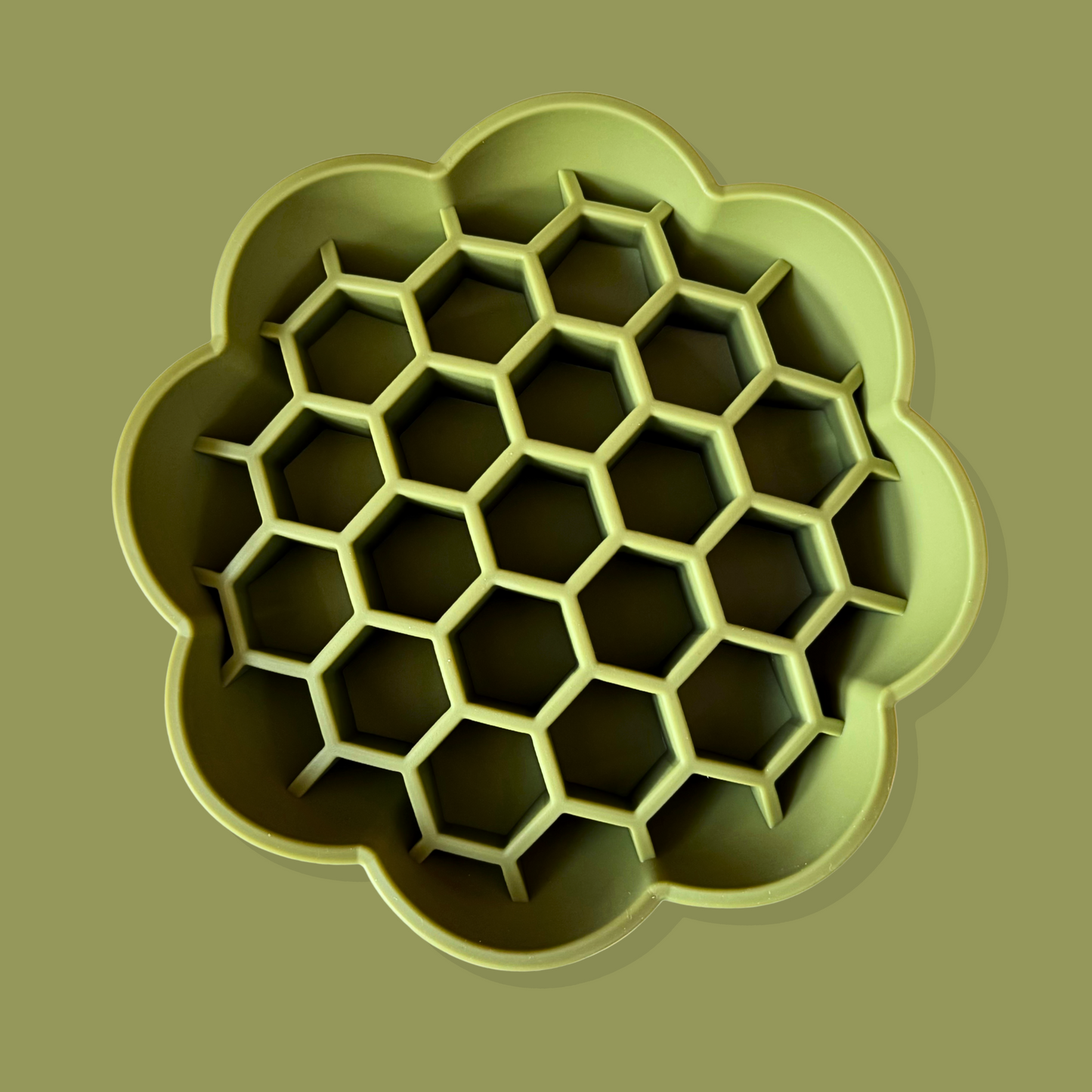 Honeycomb Slow Feeder Bowl [Forest Green]