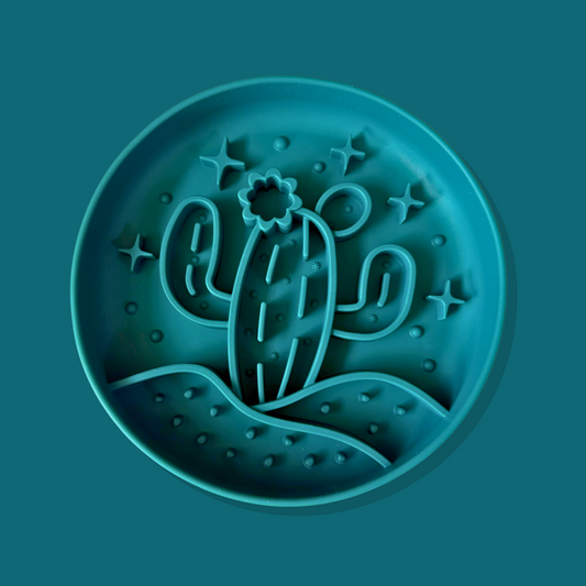 Desert Festival Slow Feeder Bowl [Rainforest Green]