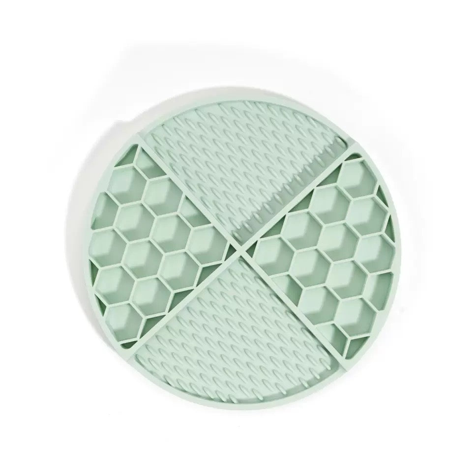 Hexagon Enrichment Mat [Light Green]