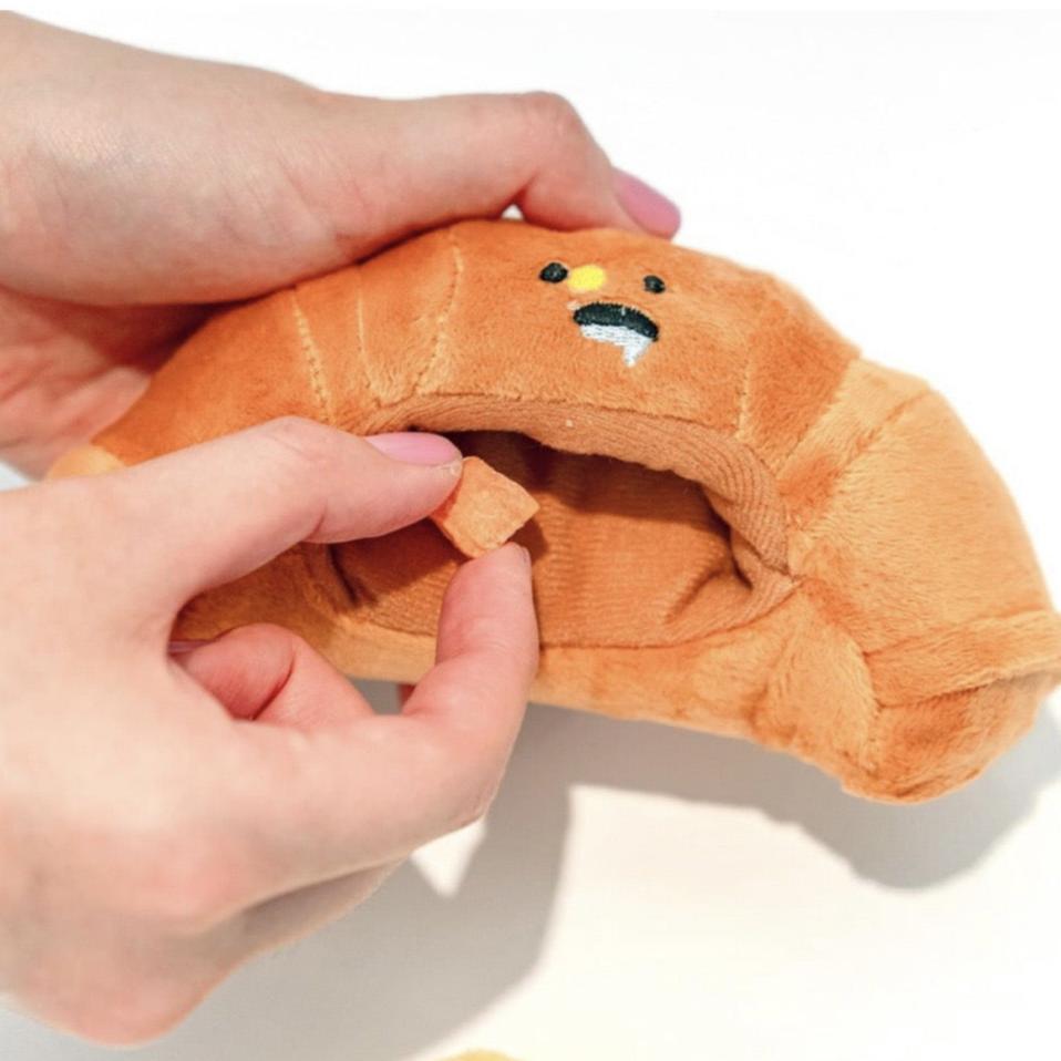 🥐 Butter Croissant Nosework Toy